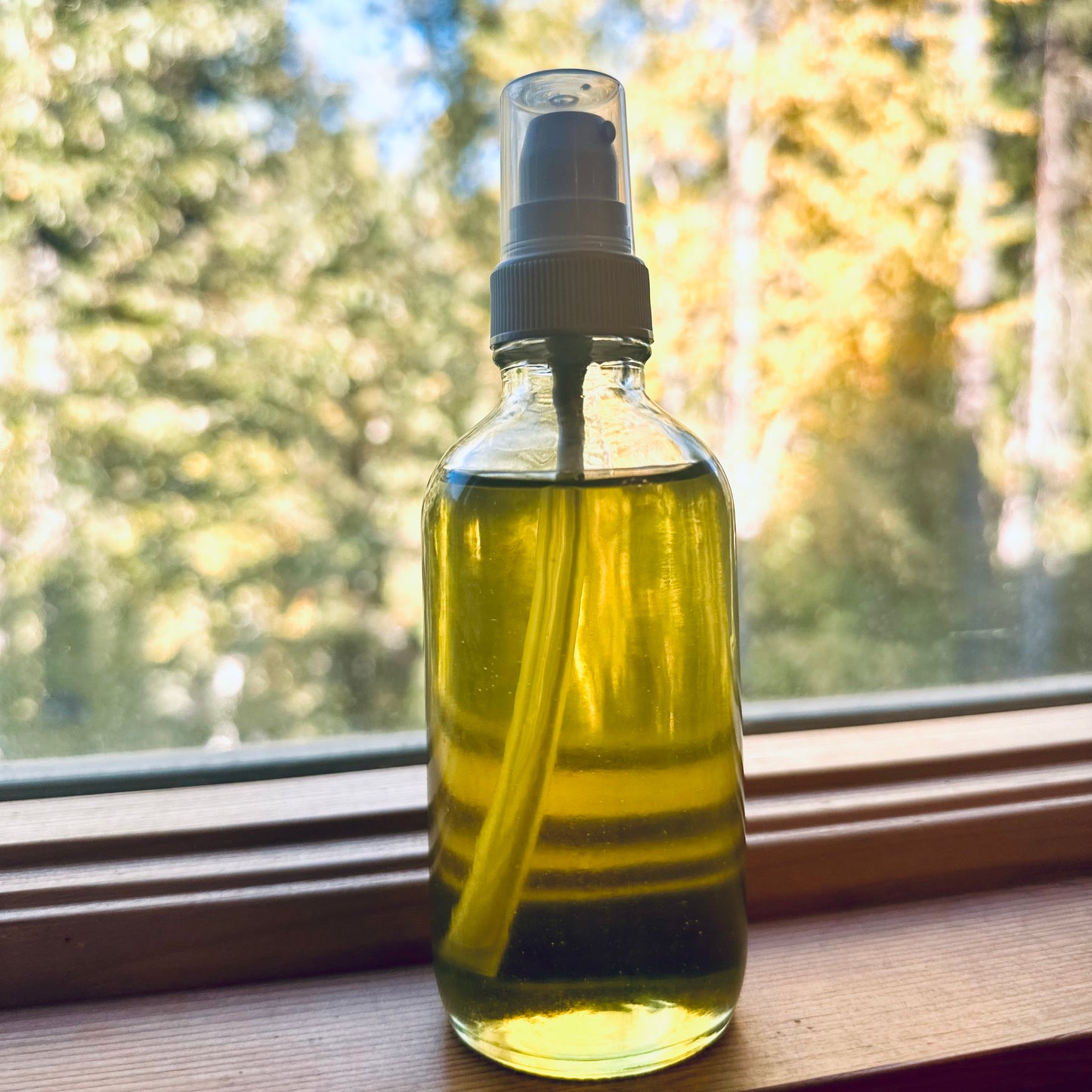 Discover PureGuard Hair Oil, a natural blend of essential oils designed to protect and cleanse hair from pesky bugs. Safe for daily use and deep cleaning, it’s your go-to natural hair solution.